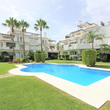 Apartamentos Naranjos Del Sol Marbella Luaran gambar