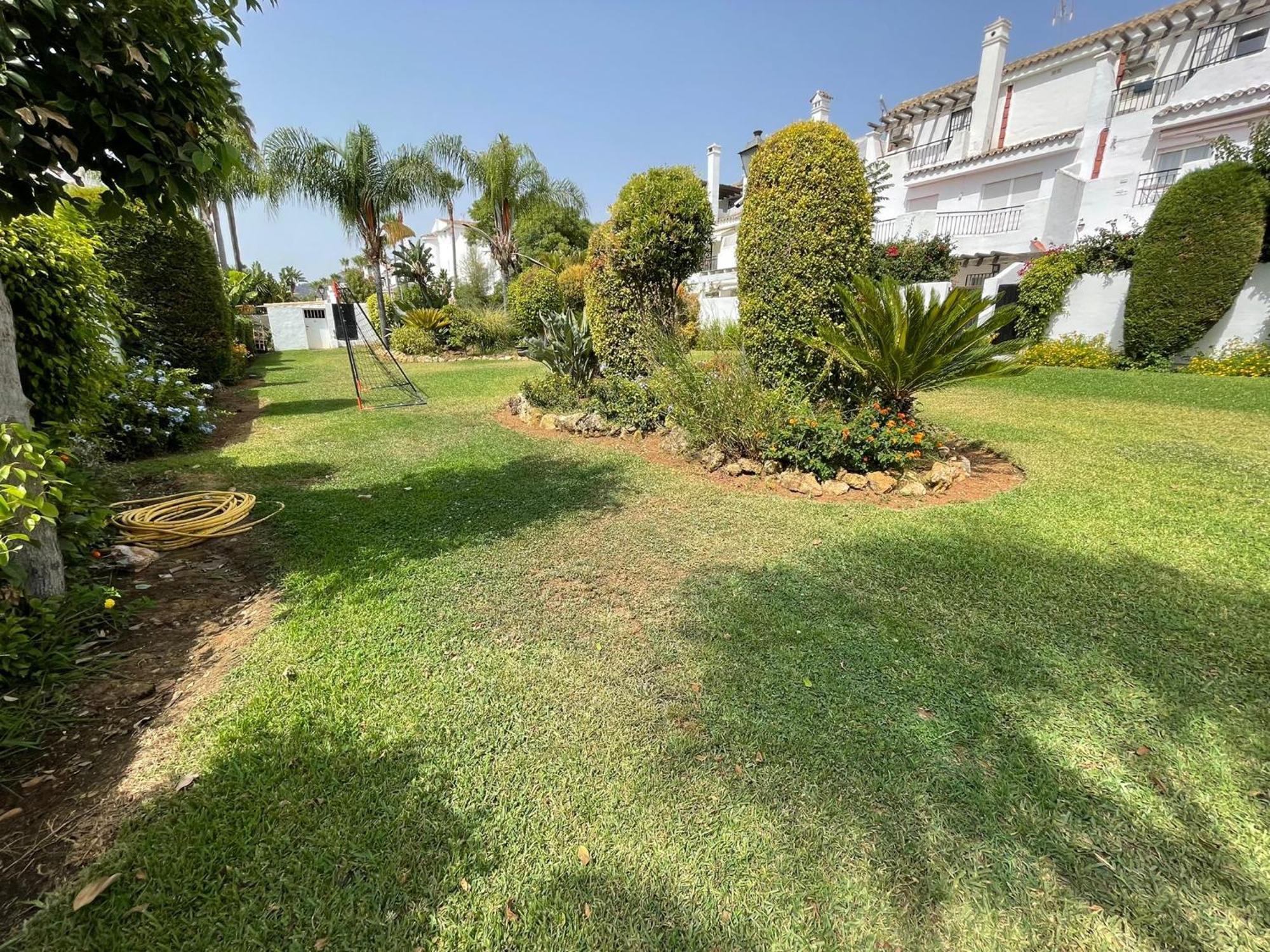 Apartamentos Naranjos Del Sol Marbella Luaran gambar