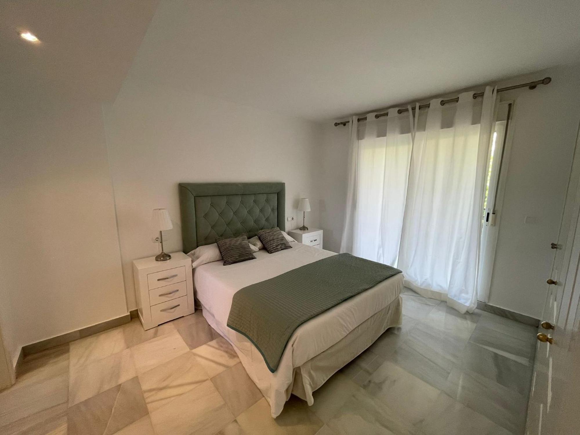 Apartamentos Naranjos Del Sol Marbella Luaran gambar
