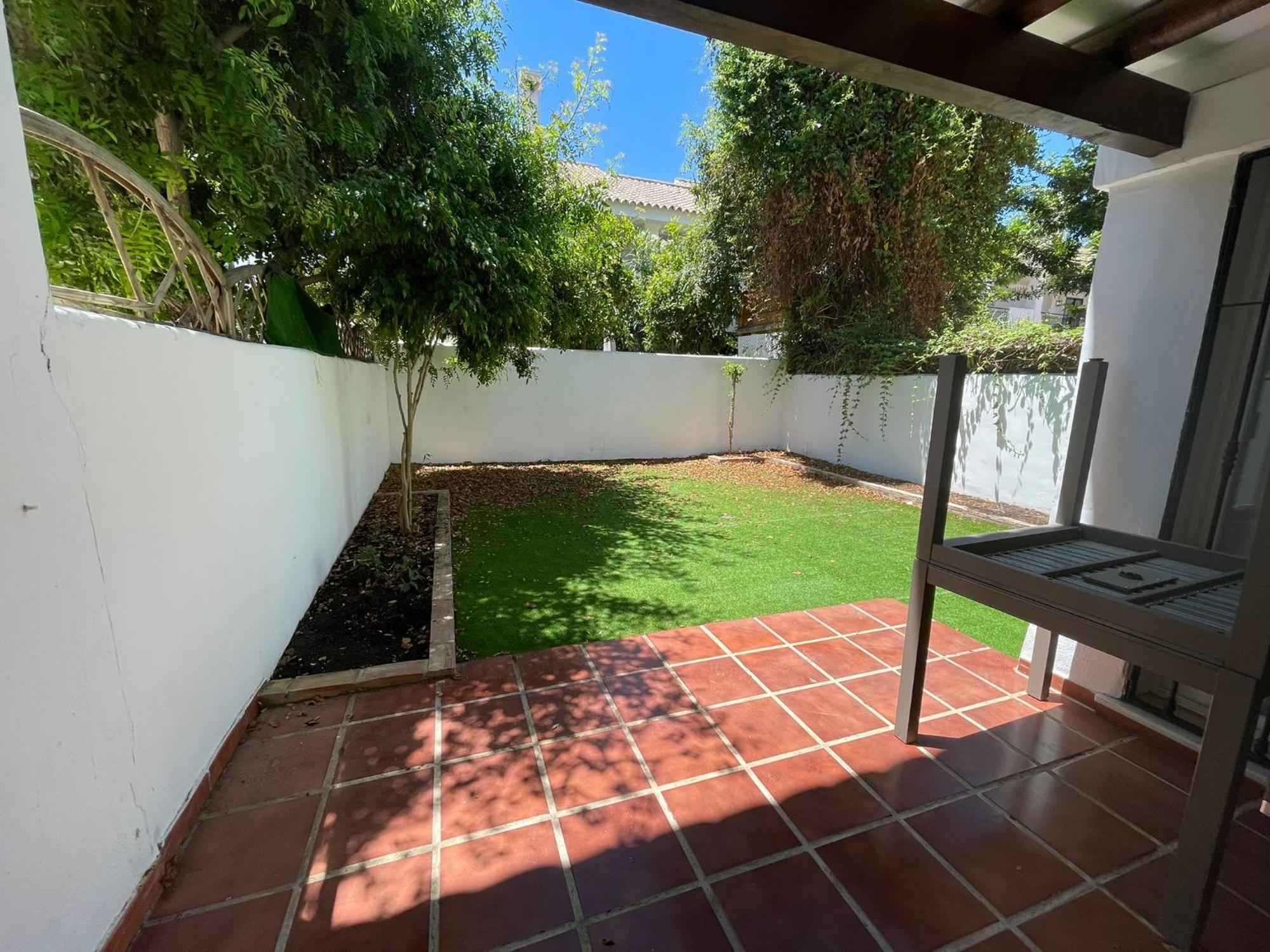 Apartamentos Naranjos Del Sol Marbella Luaran gambar