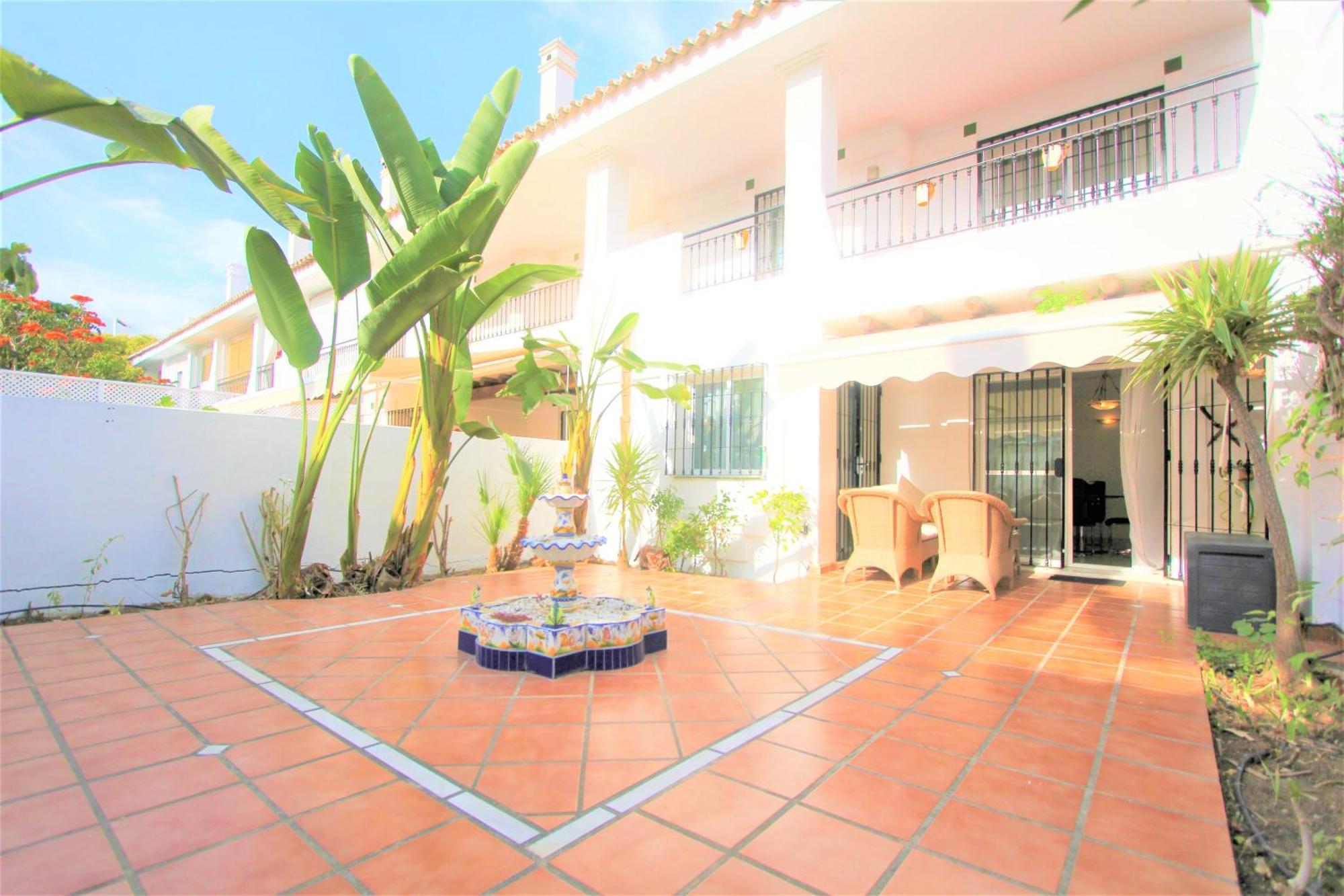 Apartamentos Naranjos Del Sol Marbella Luaran gambar