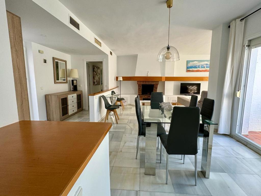 Apartamentos Naranjos Del Sol Marbella Luaran gambar