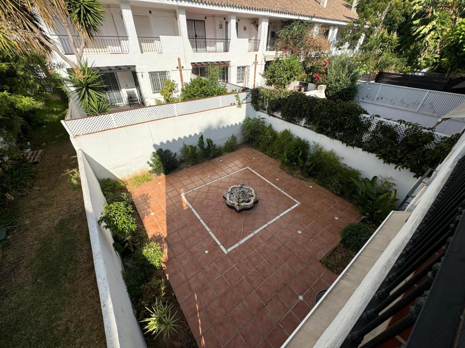 Apartamentos Naranjos Del Sol Marbella Luaran gambar