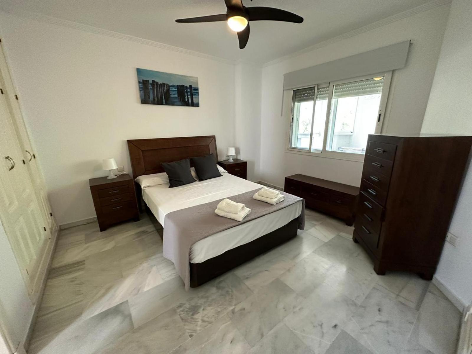 Apartamentos Naranjos Del Sol Marbella Luaran gambar