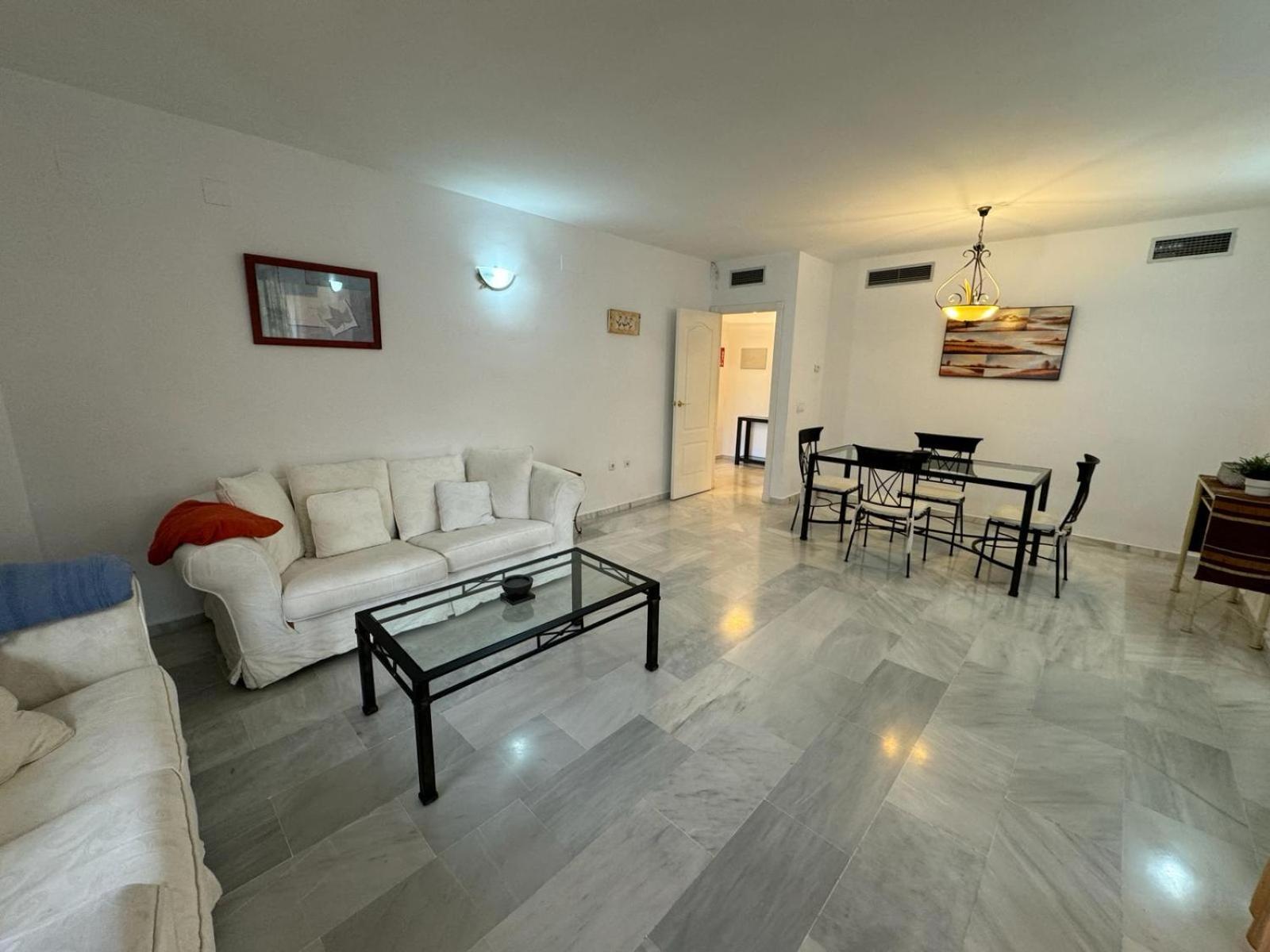 Apartamentos Naranjos Del Sol Marbella Luaran gambar