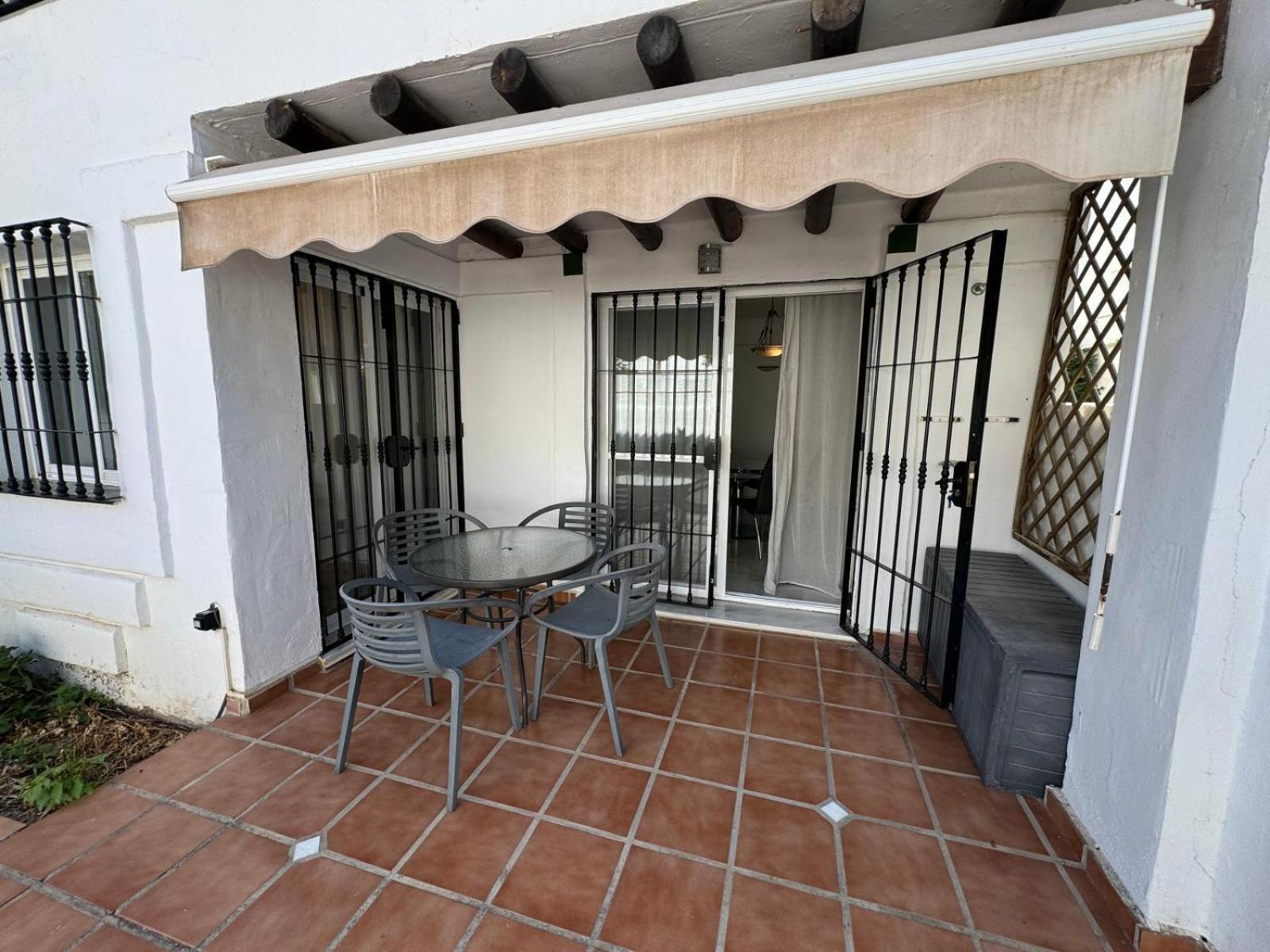 Apartamentos Naranjos Del Sol Marbella Luaran gambar